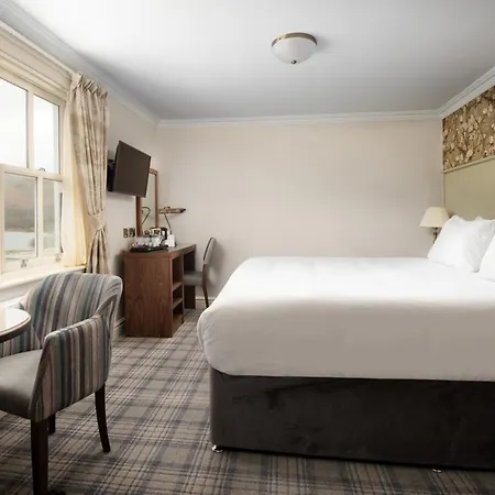 The Ullswater Inn- The Collection Group 4* グレンリディング