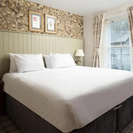 The Ullswater Inn- The Collection Group 4* グレンリディング