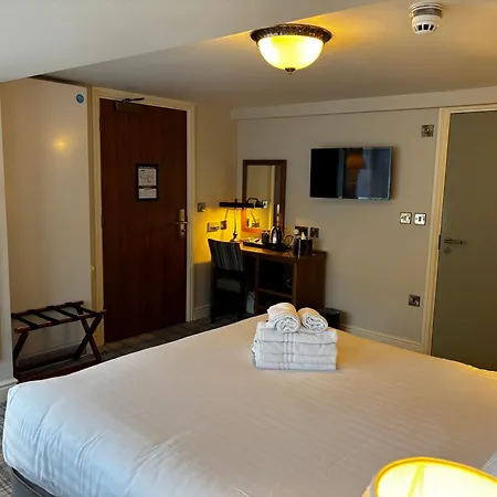 The Ullswater Inn- The Collection Group 4* グレンリディング