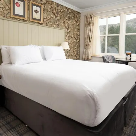 The Ullswater Inn- The Collection Group אורחן 4*