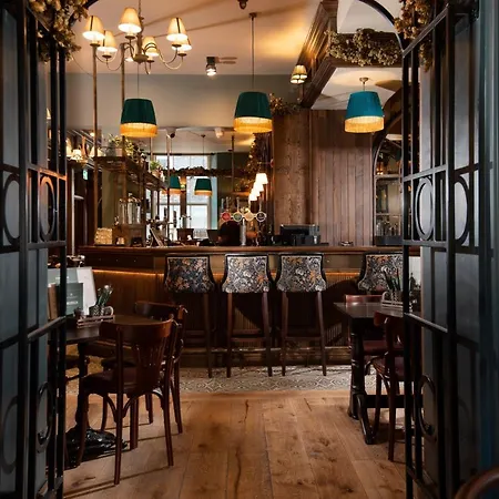 אורחן The Ullswater Inn- The Collection Group גלנרידינג