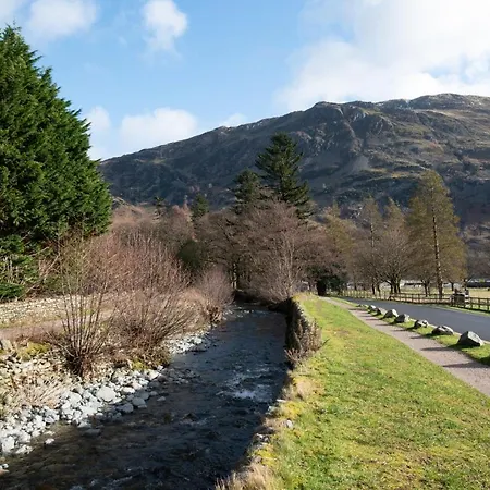 אורחן The Ullswater Inn- The Collection Group 4*